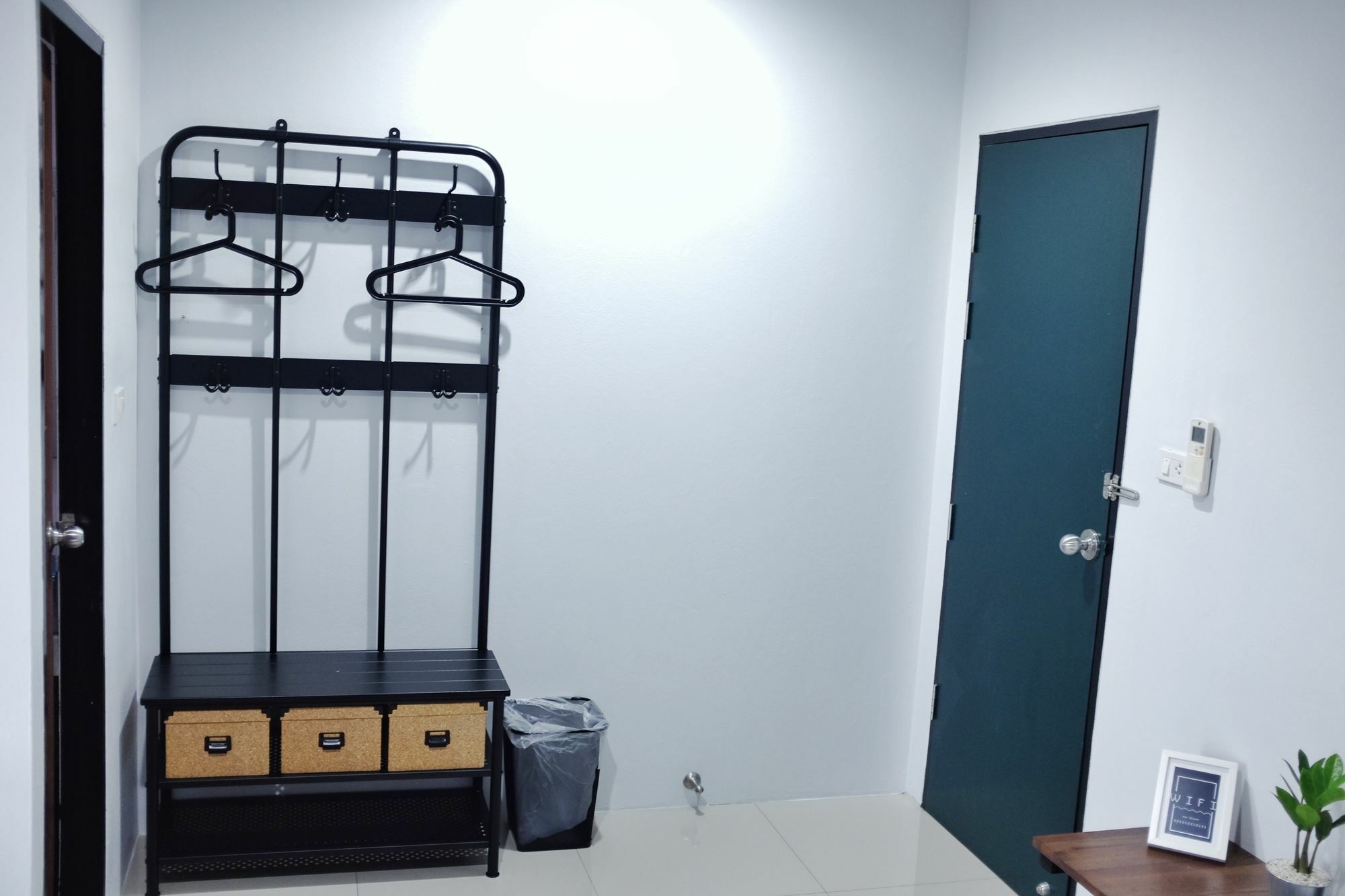 The Room Apartment Сураттхани Экстерьер фото