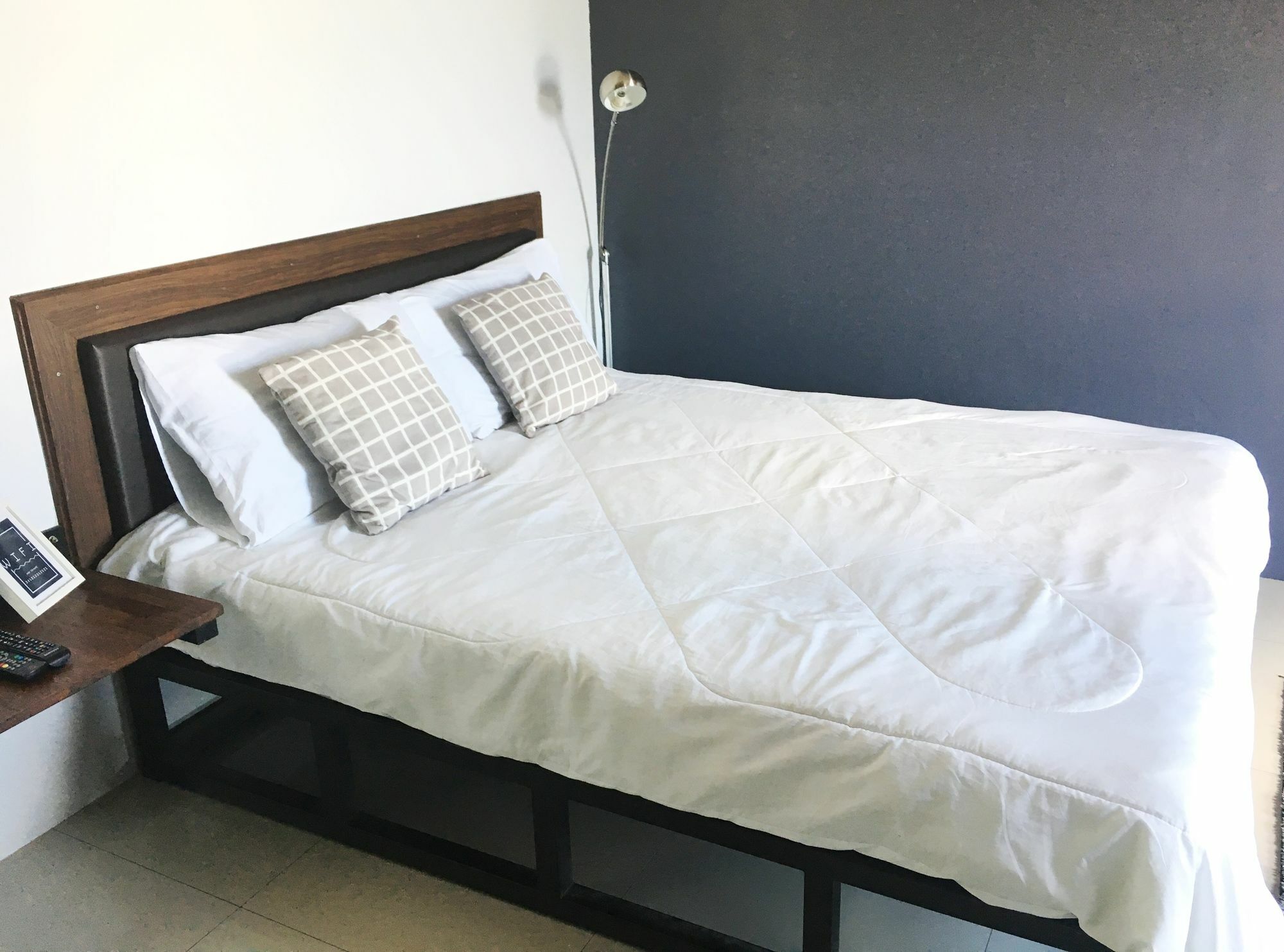 The Room Apartment Сураттхани Экстерьер фото